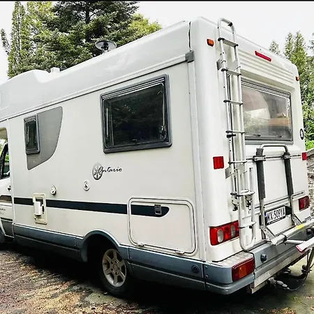 Anetka's Camper キャンプ場 カルプ